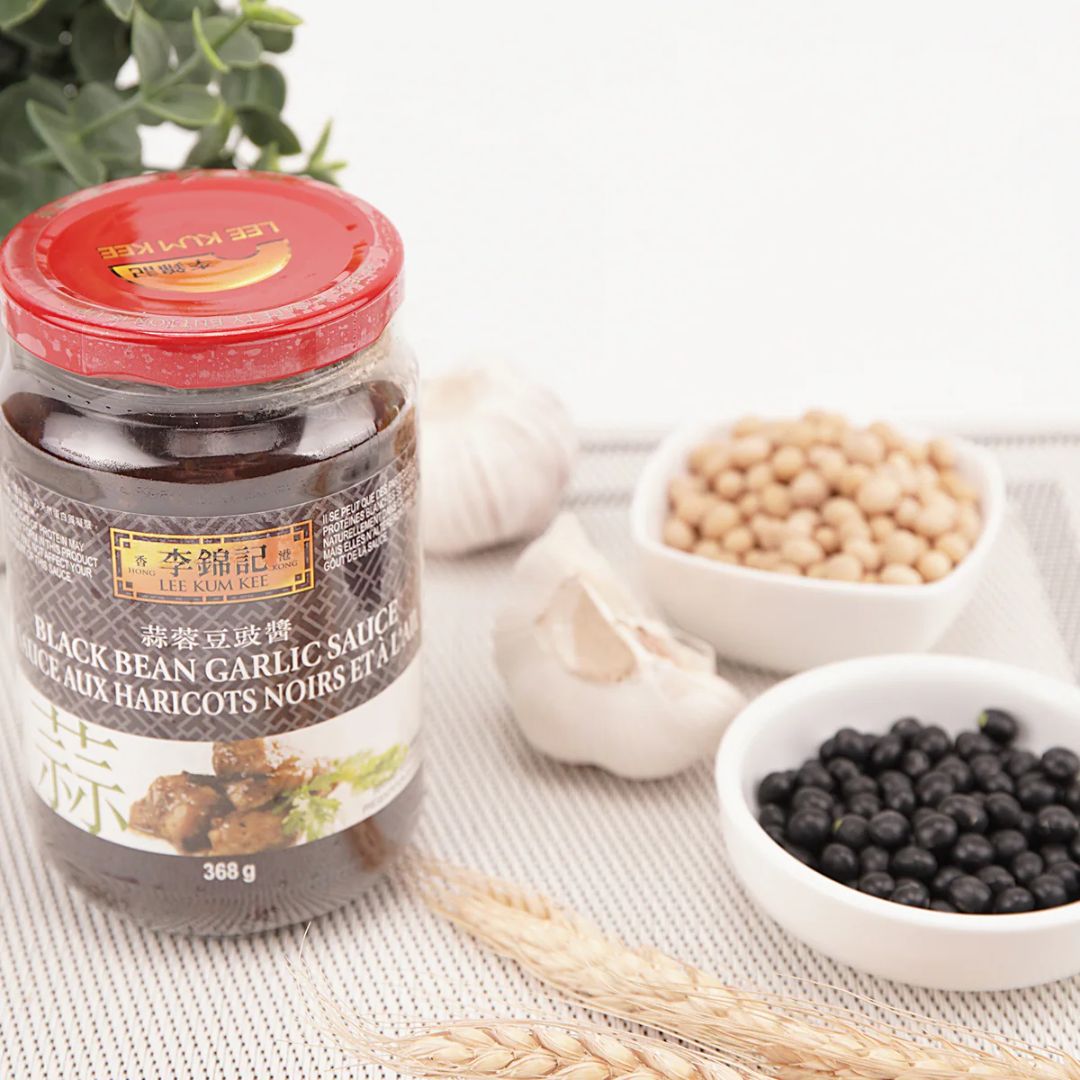 Lee Kum Kee Black Bean Garlic Sauce 368g (Sot Dau Den Toi)